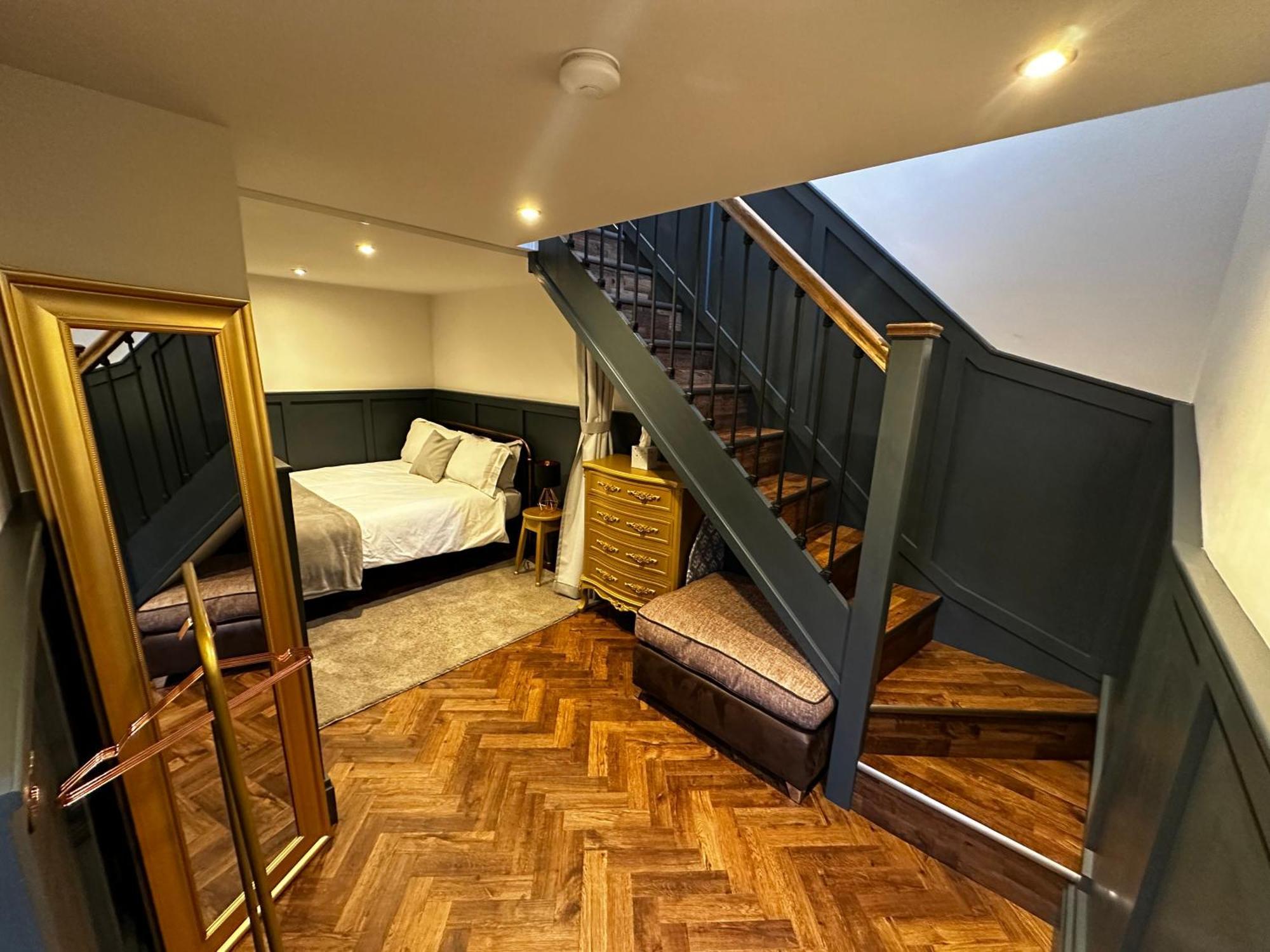 Unique Victorian Stable Conversion Halifax Esterno foto